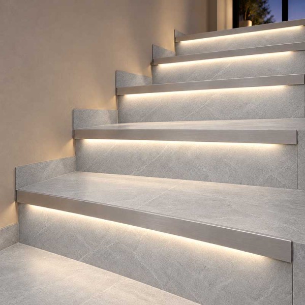 Aluminijski profil za LED trake ugradnja na stepenice opalno bijeli difuzor 2 metra 39.0 x 9.5 x 20.0 mm