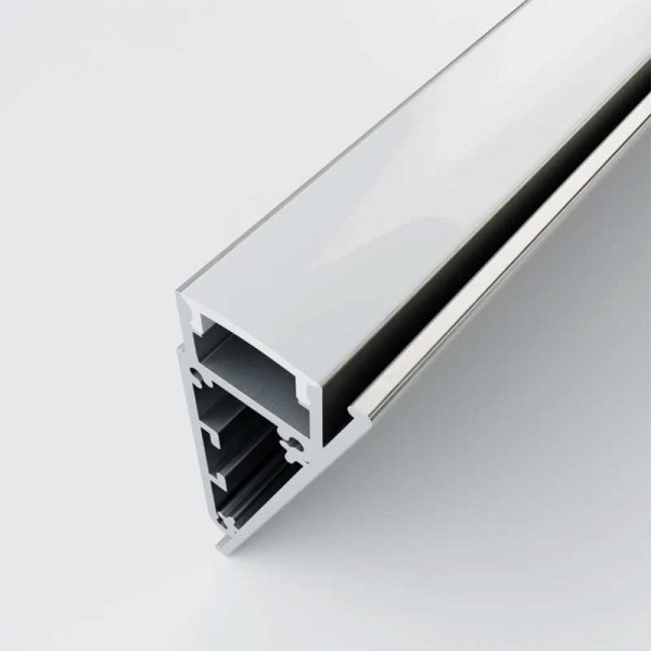 Bijeli nadgradni zidni aluminijski profil za LED traku opalno bijeli difuzor 55x47x24 mm
