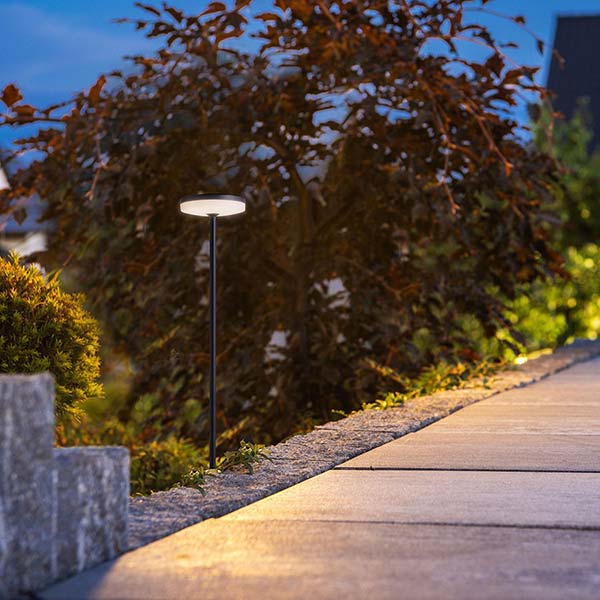 LED reflektor na šiljku 12W 770 lm 3000K IP54 crni mat akril