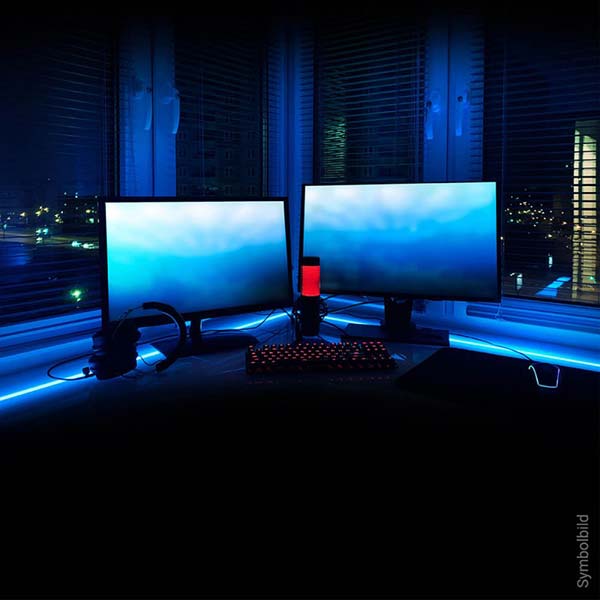 LED traka plava 12V 14.4 W/m 60 SMD/m 1200 lm/m IP65 - Kolut 5 metara