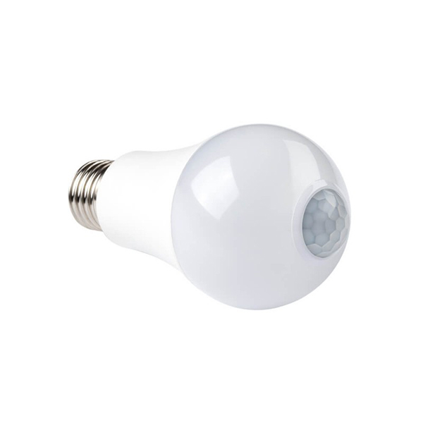 LED žarulja 7W  E27 PIR senzor pokreta i Luxomat A60  220V 560lm 220-240V
