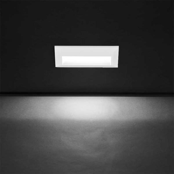 Nadgradna LED svjetiljka 1,8W 4000K IP65 96GRFLED02 - iDEAL LED | Led žarulje - LED rasvjeta iDEAL LED | Led žarulje - LED rasvjeta Nadgradna LED svjetiljka GRF02 1,8W 4000K IP65
