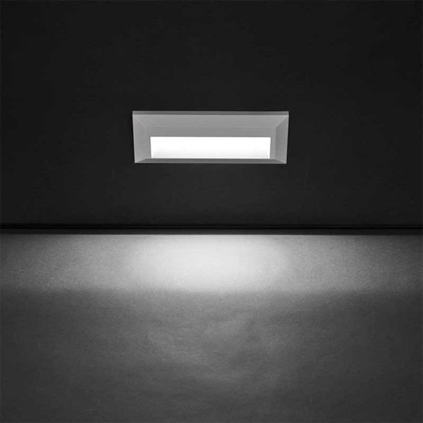 Nadgradna LED svjetiljka 1,8W 4000K IP65 96GRFLED02 - iDEAL LED | Led žarulje - LED rasvjeta iDEAL LED | Led žarulje - LED rasvjeta Nadgradna LED svjetiljka GRF02 1,8W 4000K IP65