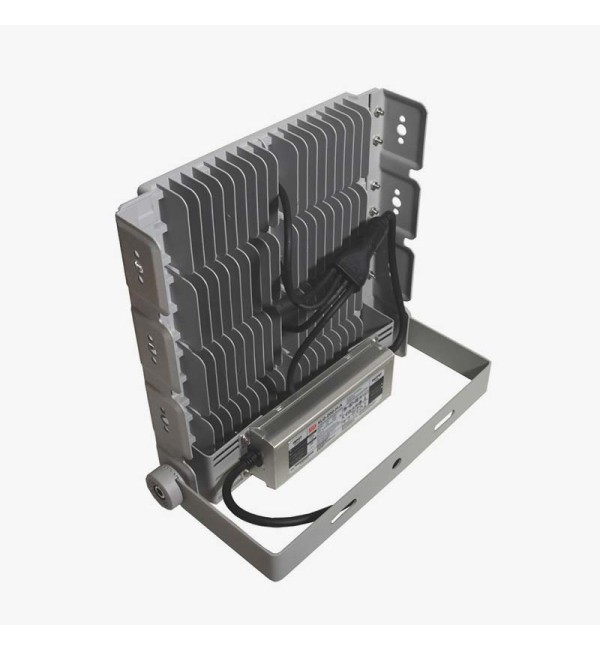 Visokoučinkoviti LED reflektor Mador 200 W 26 00 lm IP65 IK08